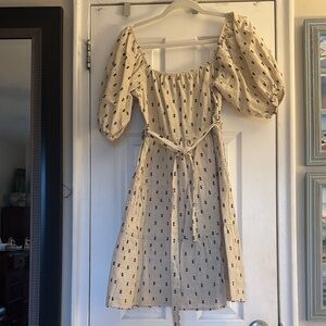 Elegant Cream Puff Sleeve Dress